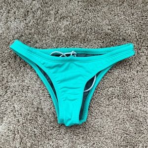 Jolyn Bottom in Seafoam color